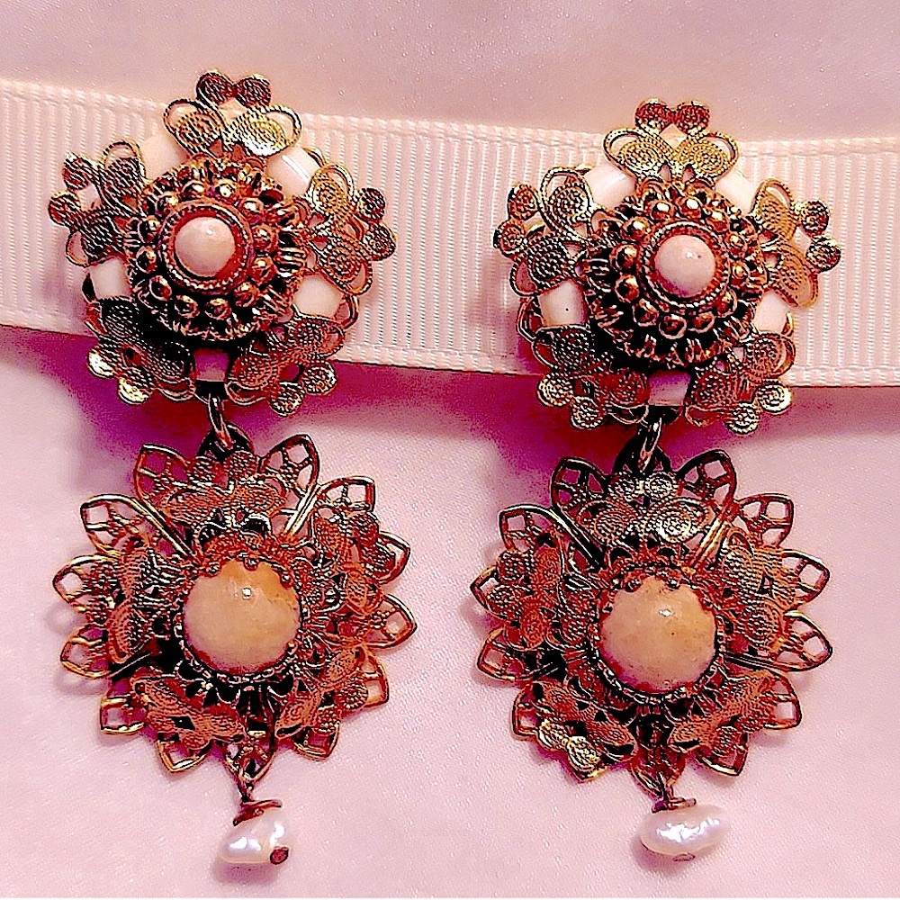 Vintage Mary Demarco signed Statement Earrings, clip on, comfortable, light